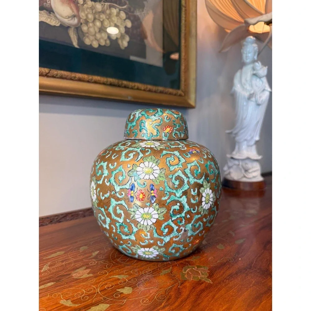 Vintage Chinoiserie Ginger Jar‎ - Gold Floral Lidded Vase